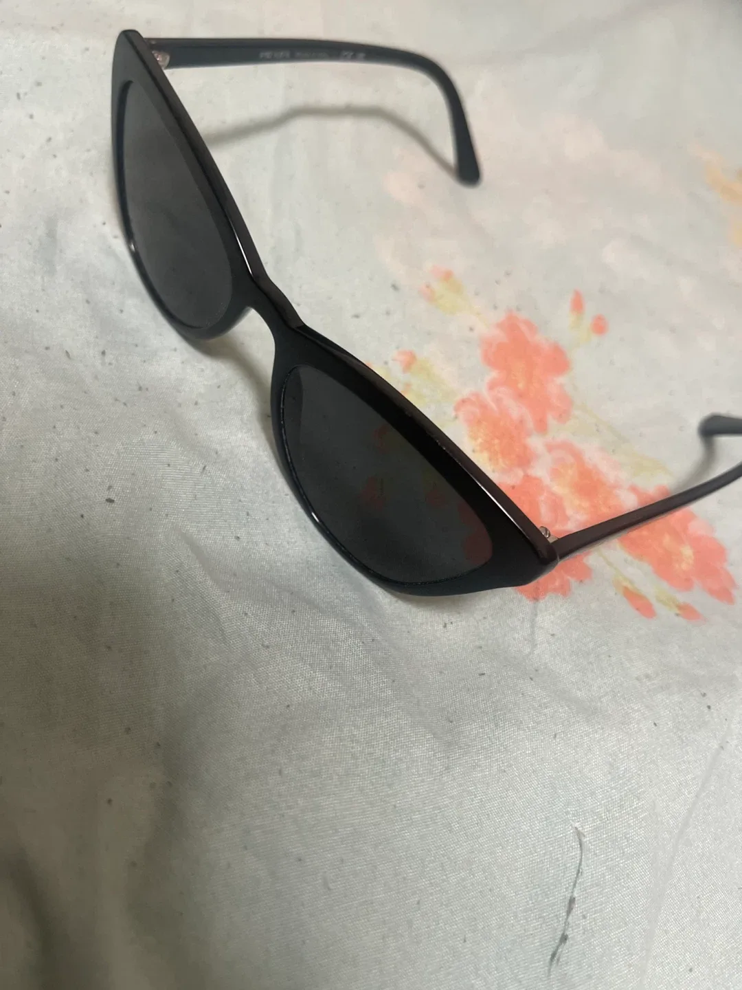 Prada SPR01V Black Sunglasses image indicator(3)