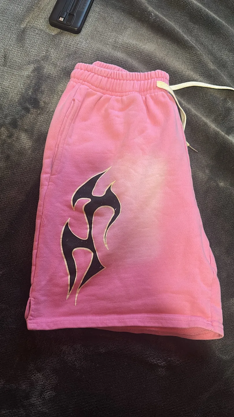 Hellstar Shorts image indicator(4)