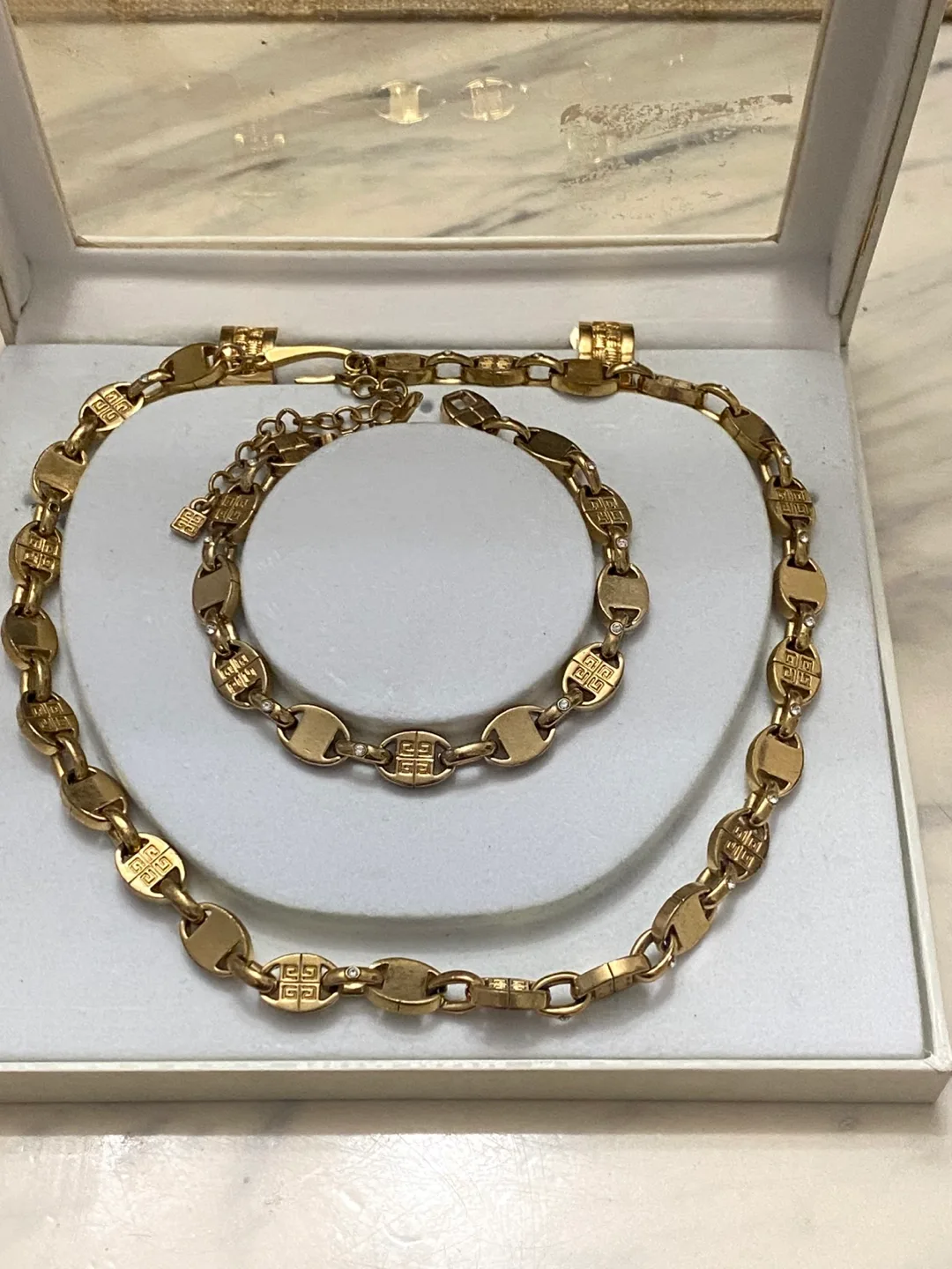 Givenchy Gold Tone Necklace & Bracelet and Earrings c image indicator(4)