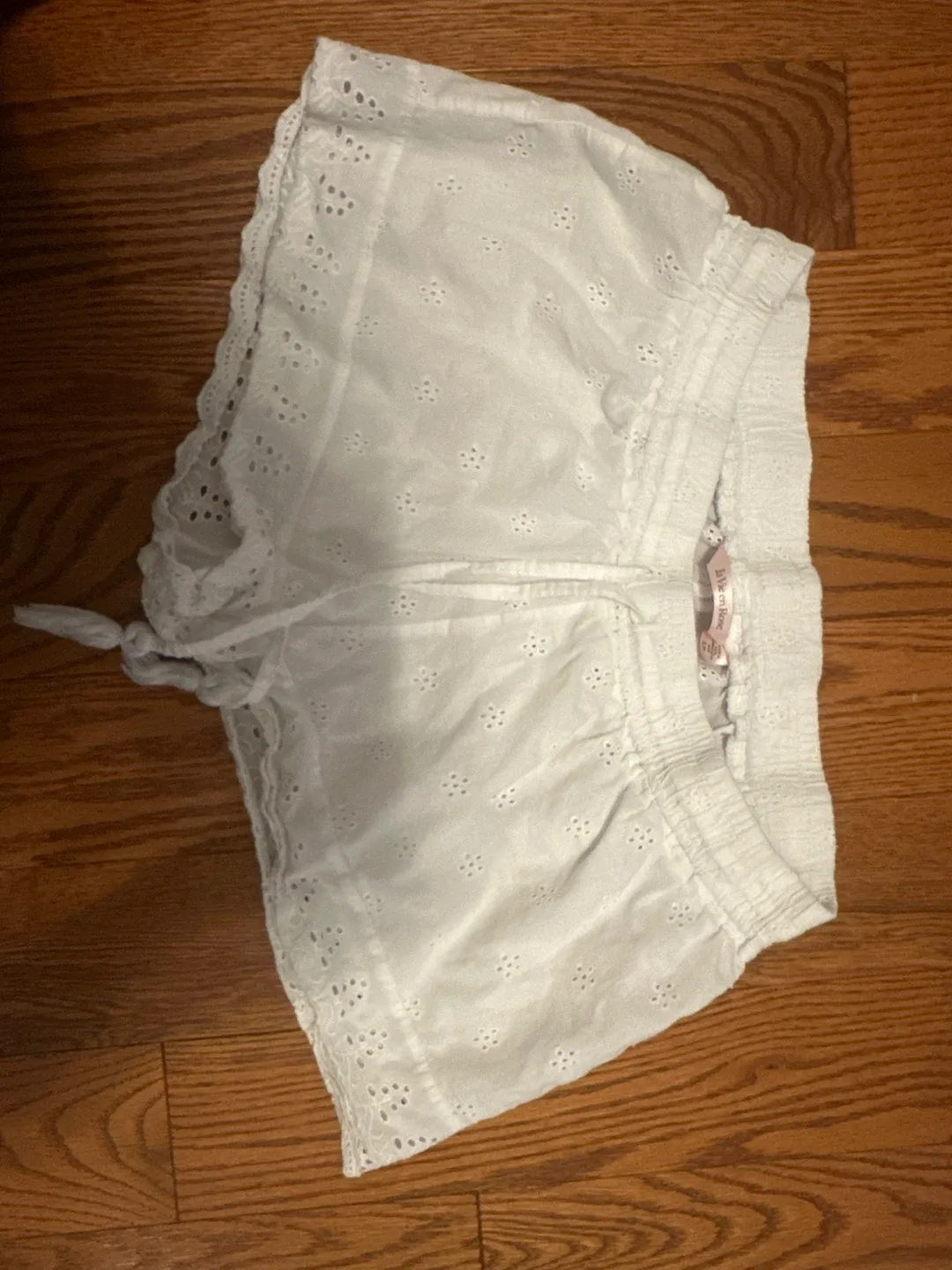 La Vie en Rose white lace Shorts - Size S thumbnail