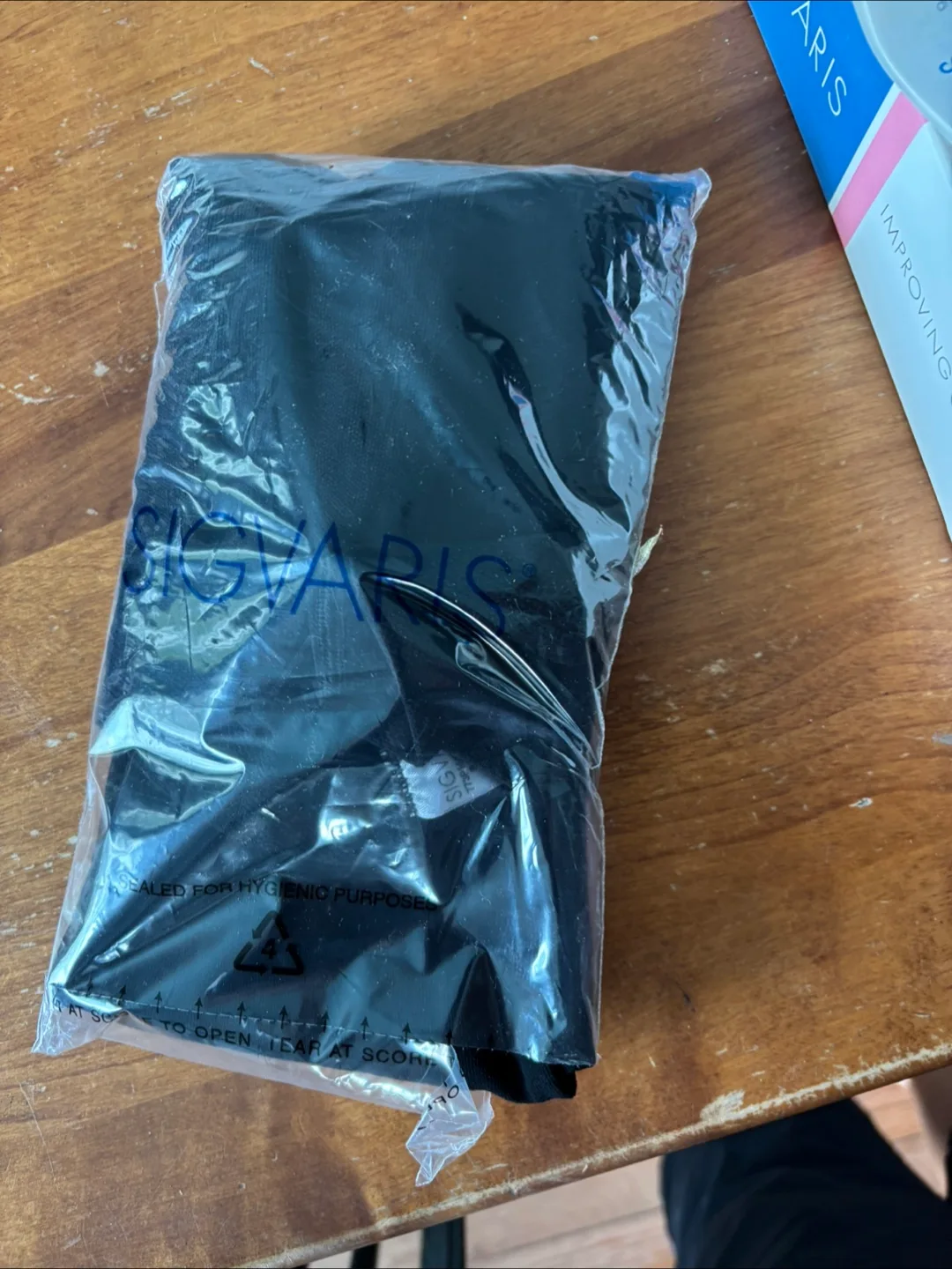 Sigvaris 770 Series Compression Stockings, M4 Black image indicator(6)