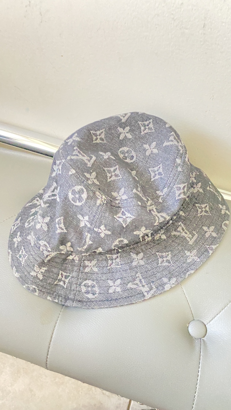 Bucket Hat