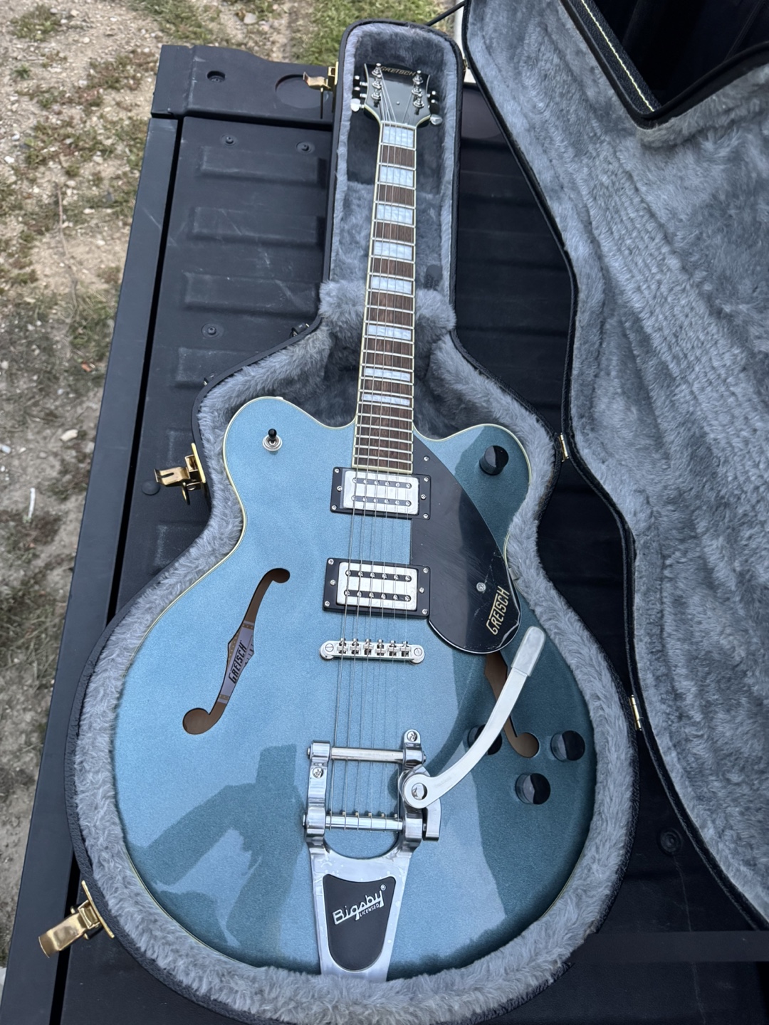 Bundle Deal – Gretsch G2622T Guitar + Accessories - photo 2