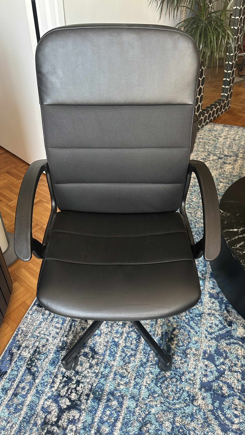 Black Office Chair