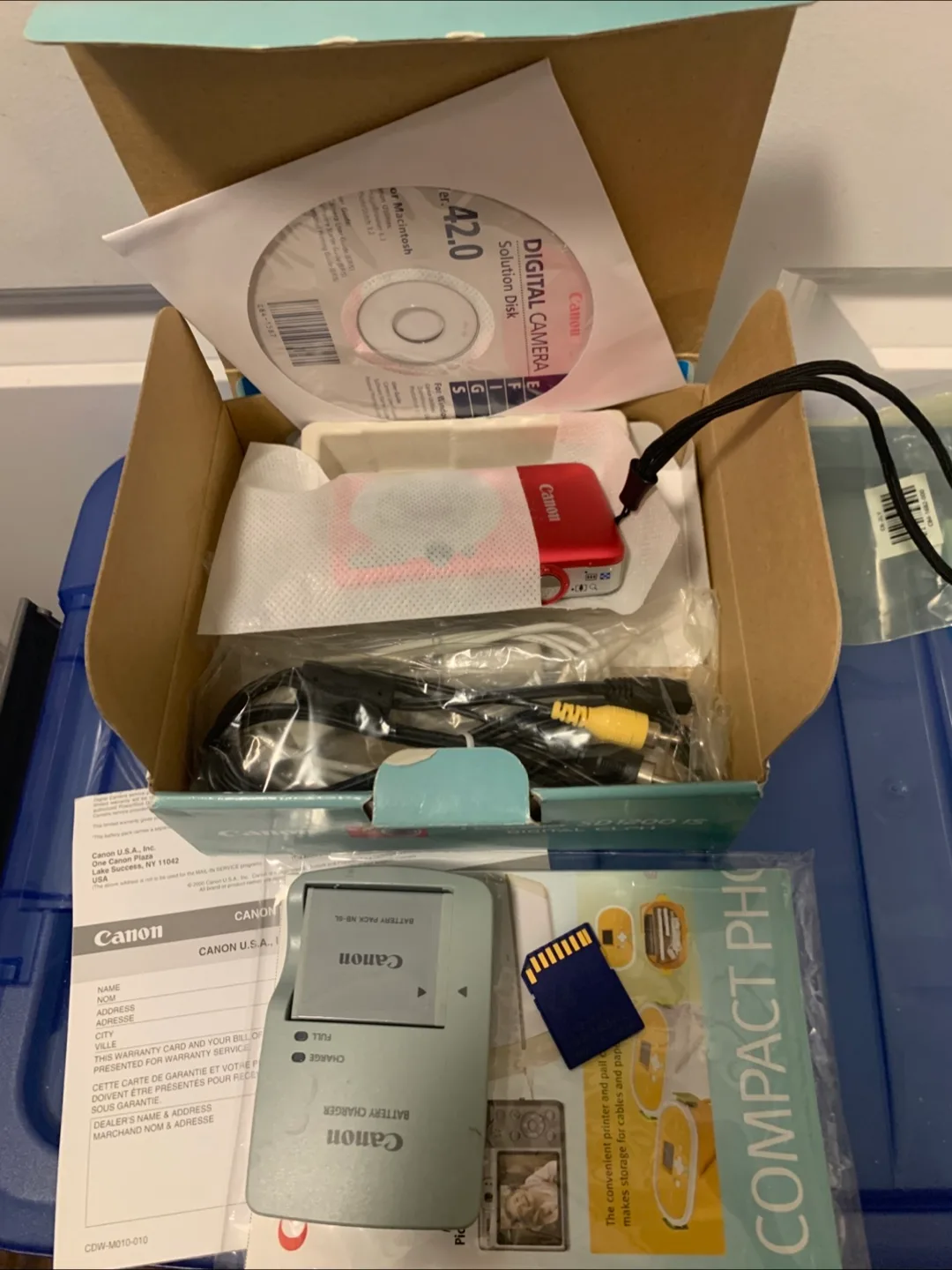 Canon PowerShot SD1200 IS Digital ELPH - Red image indicator(4)