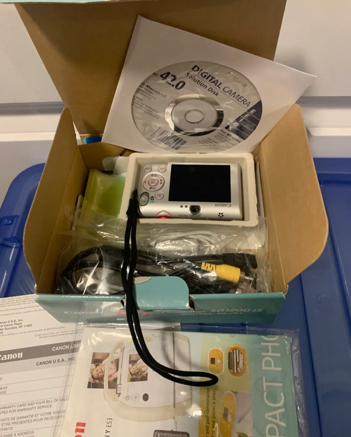 Canon PowerShot SD1200 IS Digital ELPH - Red image indicator(7)