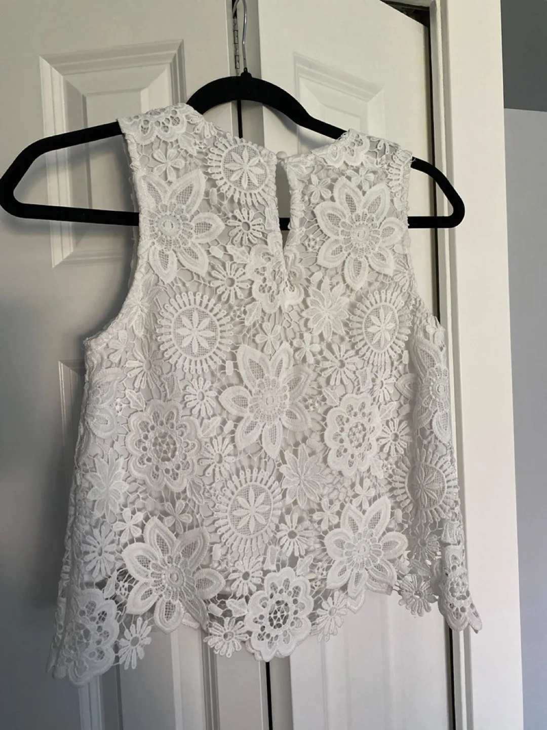 Topshop White Lace Top - Size US 2 / UK 6 image indicator(2)
