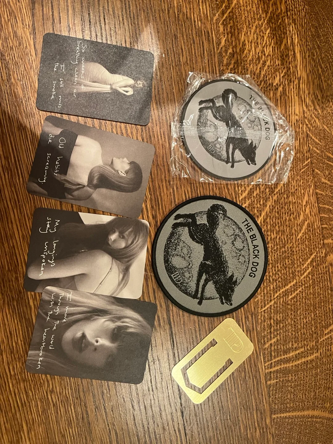 Taylor Swift "Tortured Poets Department" cd "Black Dog" variant image indicator(6)