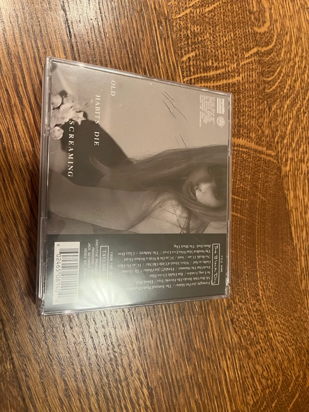 Taylor Swift "Tortured Poets Department" cd "Black Dog" variant image indicator(7)
