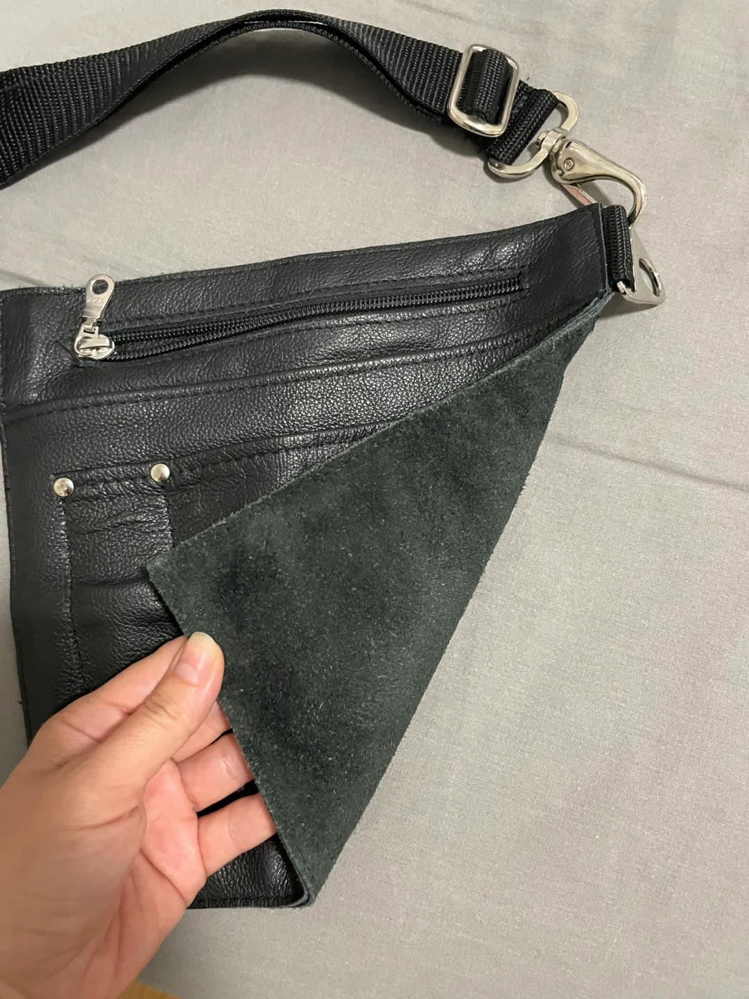 Leather Server Pouch Style 16802 image indicator(3)