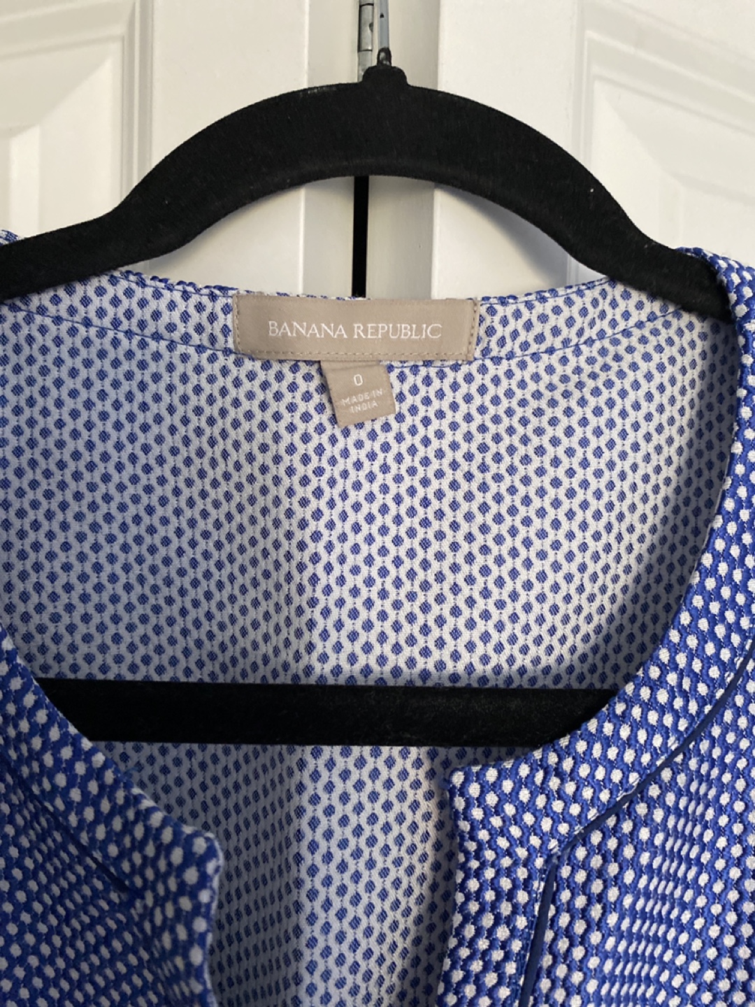 Banana Republic Blue Sleeveless Top - Size 0 - photo 3