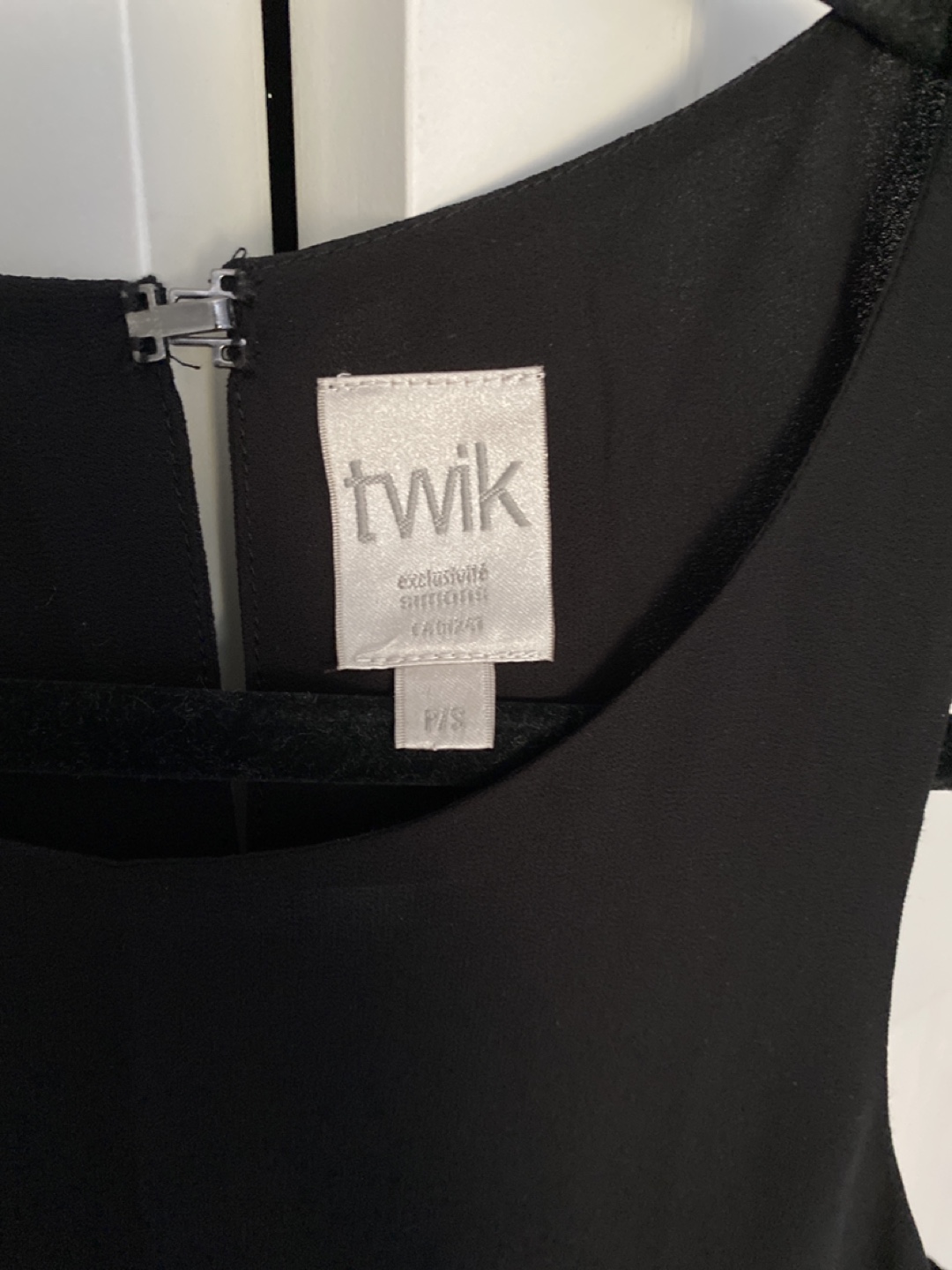 Twik Black Sleeveless shirt - Size P/S - photo 4