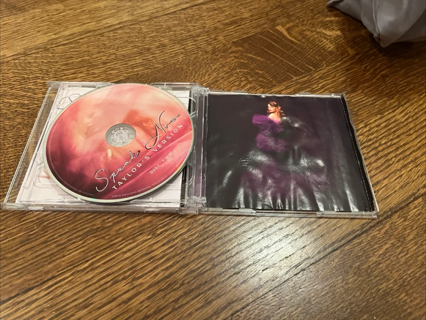 Taylor Swift "Speak Now (Taylor's Version)" cd image indicator(3)