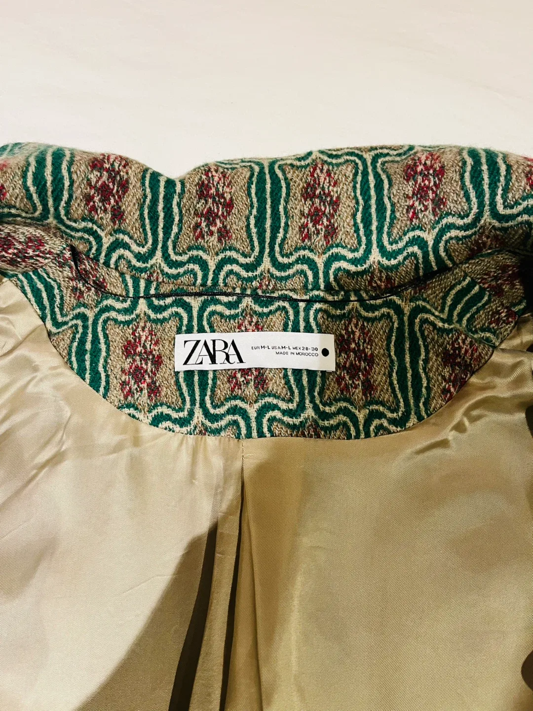 Zara Patterned Wool Blend Coat - Size M image indicator(3)