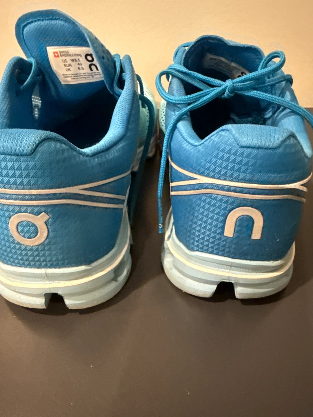 ON Swiss Engineering Running Shoes - photo 3