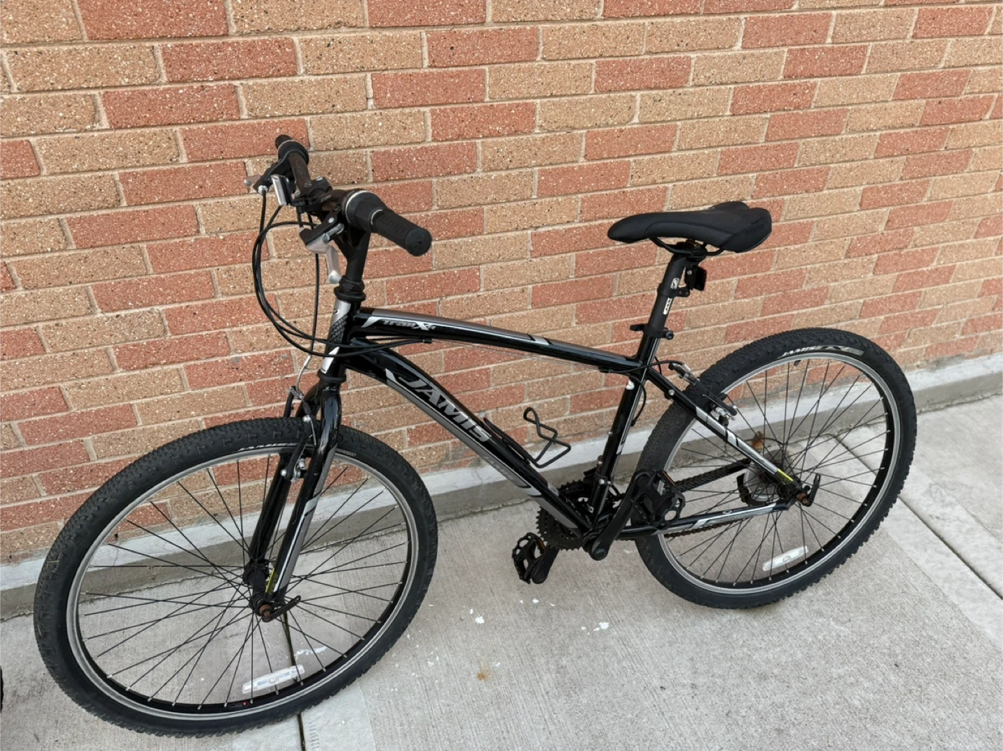 Jamis Trail X2 Mountain Bike - Black