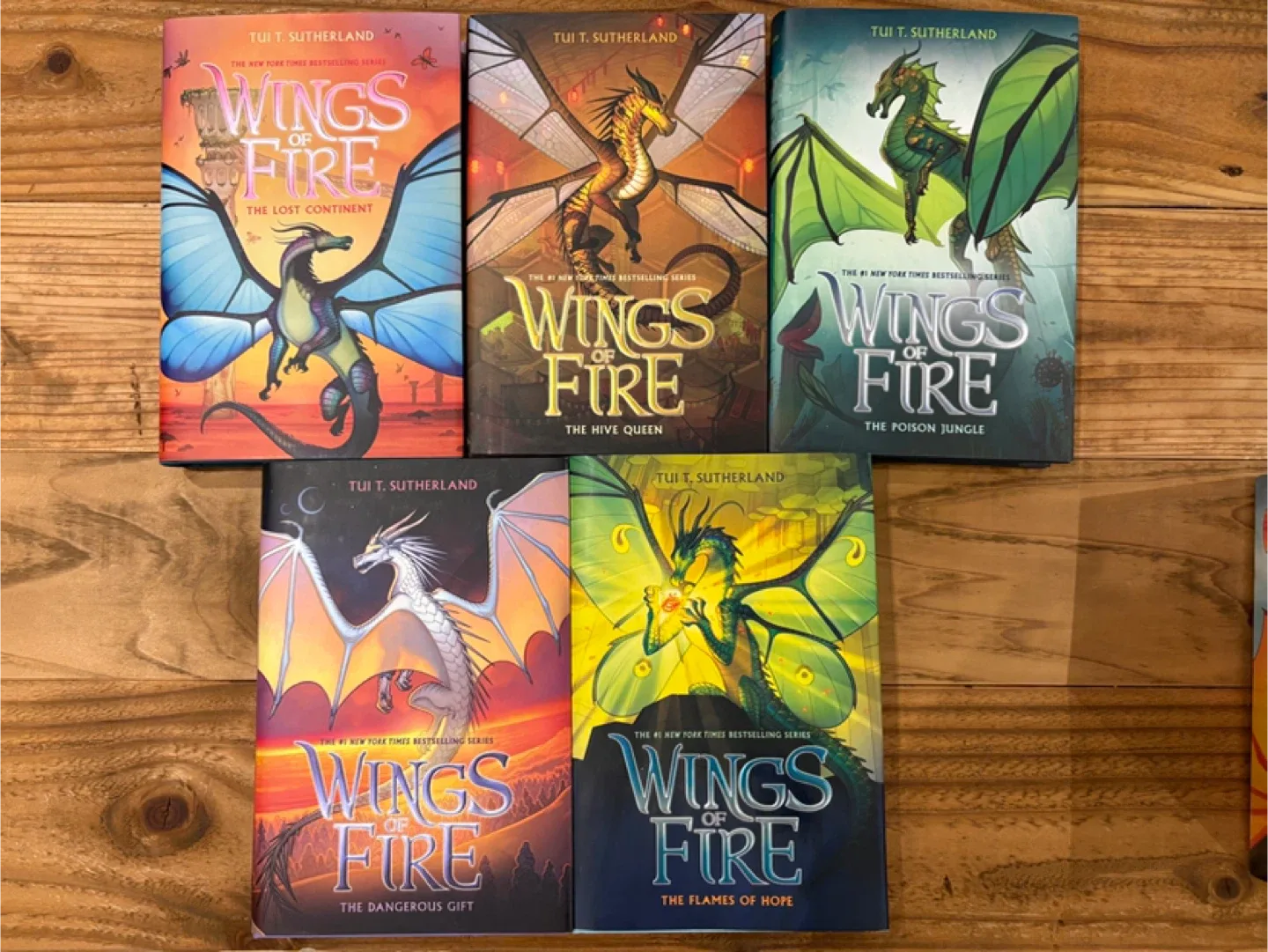 (New) Wings of Fire hardcover books & unopened box set thumbnail