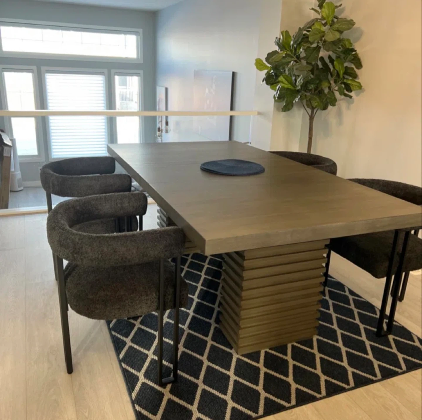 Extendable Dining Table
