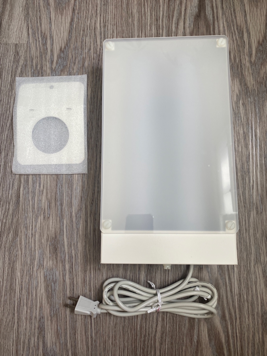 New Northern Lights TRAVelite II Light Therapy Lamp