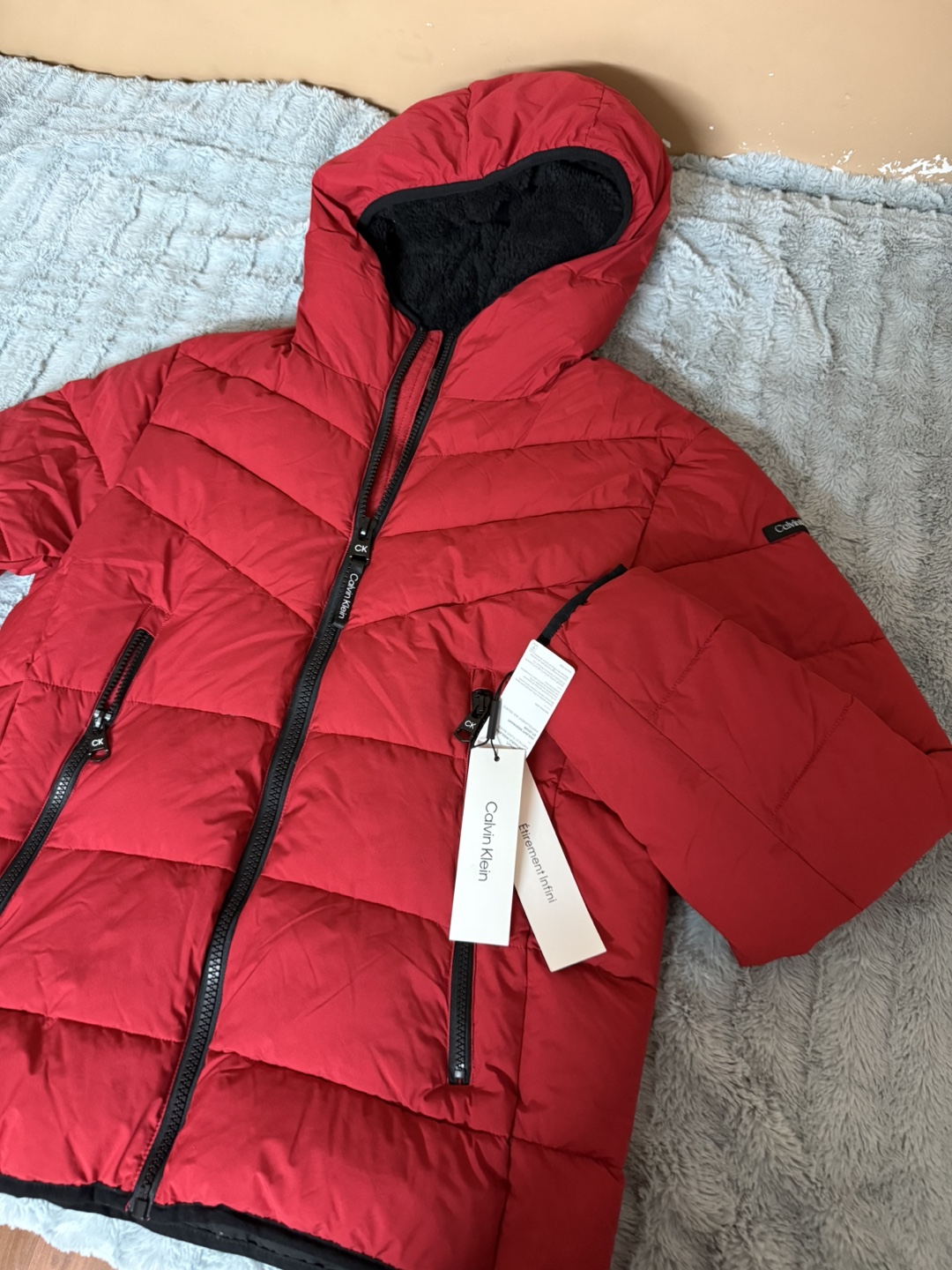 Calvin Klein Red Puffer Jacket - Size M - photo 2