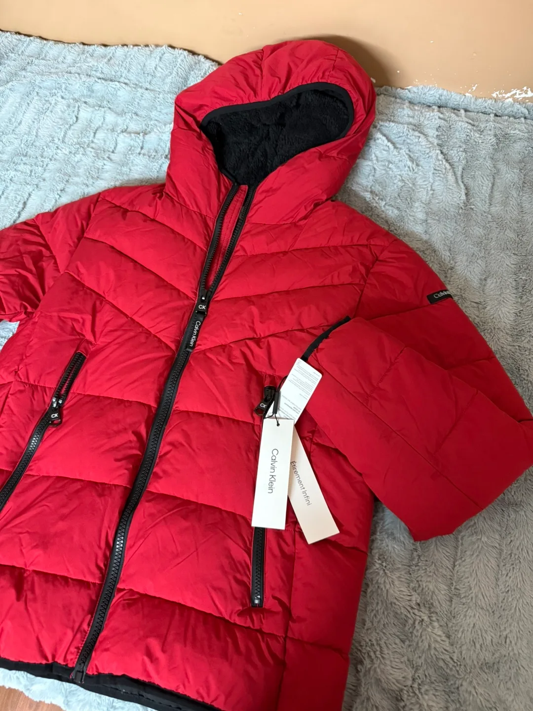 Calvin Klein Red Puffer Jacket - Size M image indicator(2)