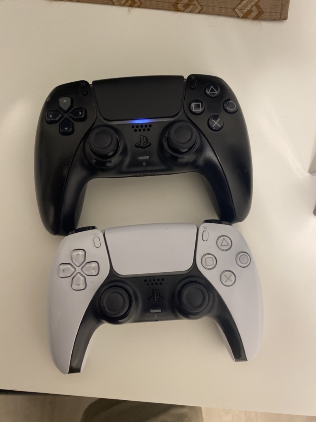 PlayStation 5 Console with 2 Controllers - photo 2