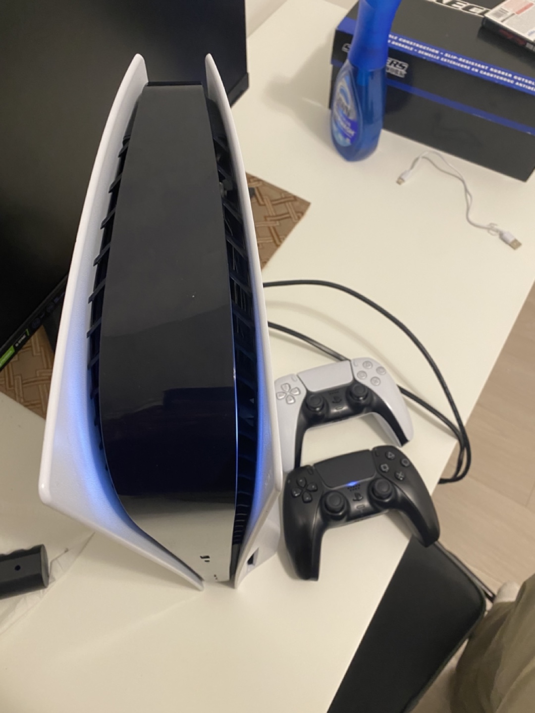 PlayStation 5 Console with 2 Controllers - photo 4