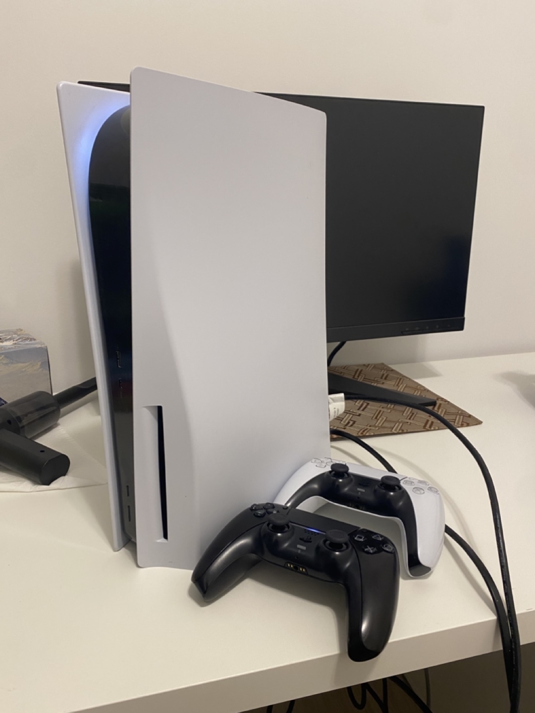 PlayStation 5 Console with 2 Controllers - photo 5