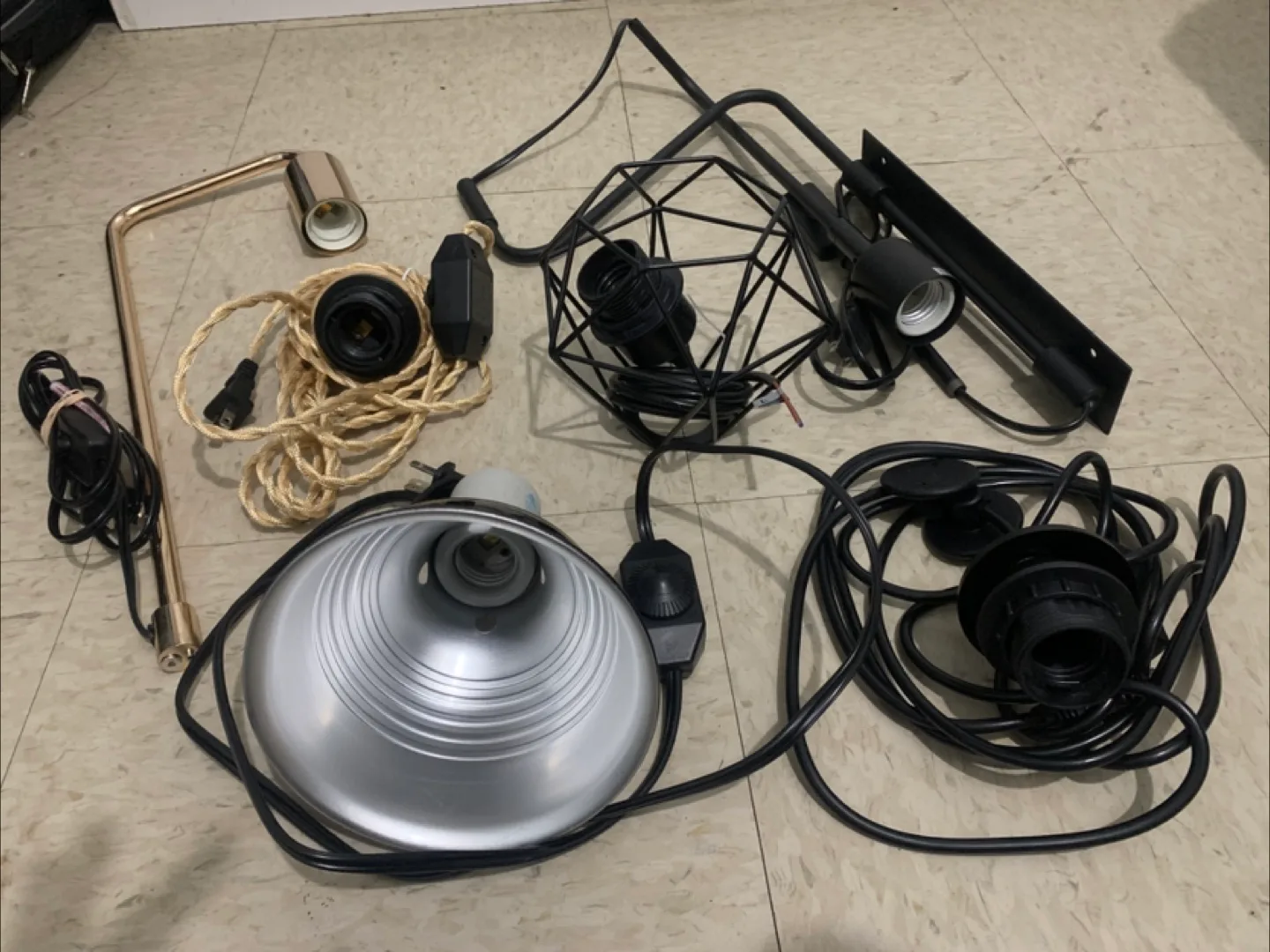 Lighting Parts / Assorted Lamps / Lamp Parts thumbnail