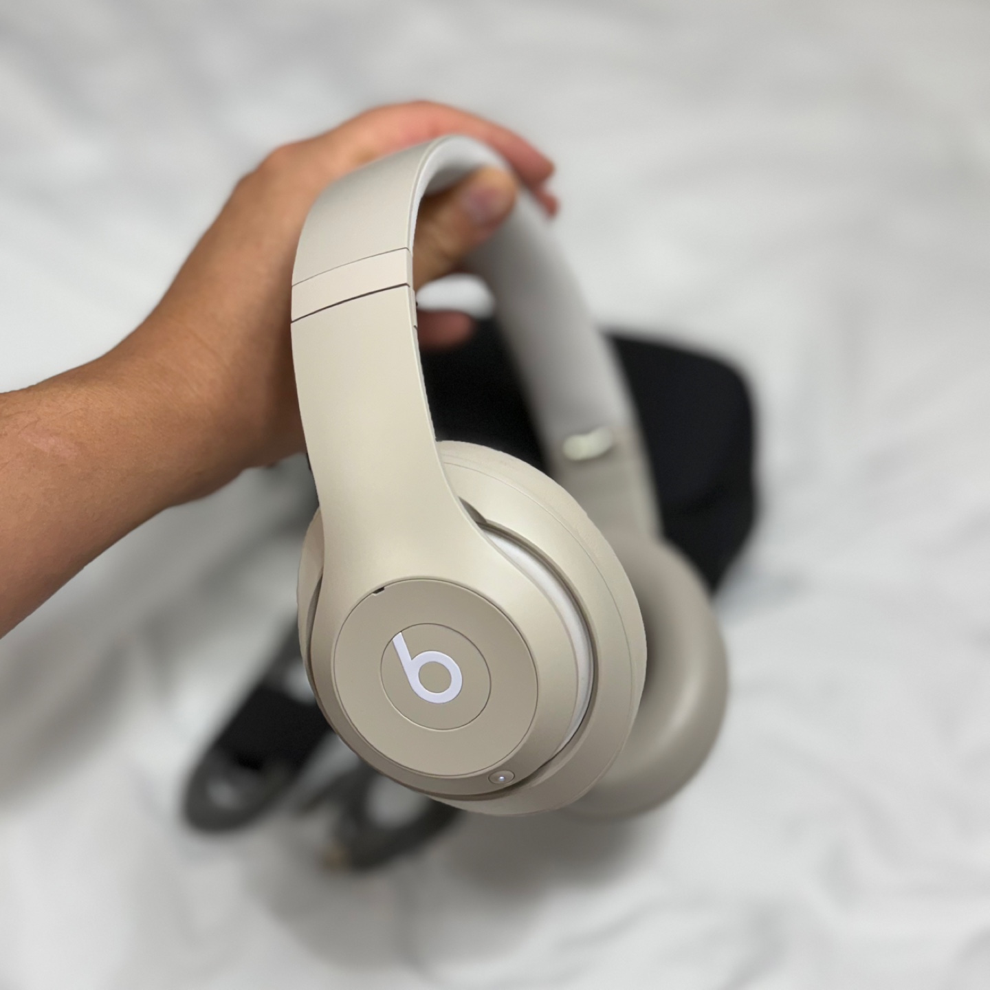 Beats Studio Pro Sandstone Headphones - photo 4