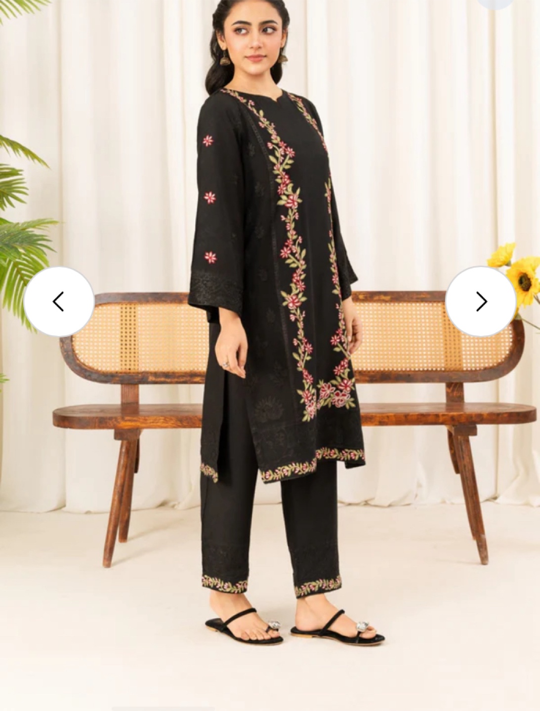 Brand new 2 piece Black Embroidered Kurta Set - photo 3