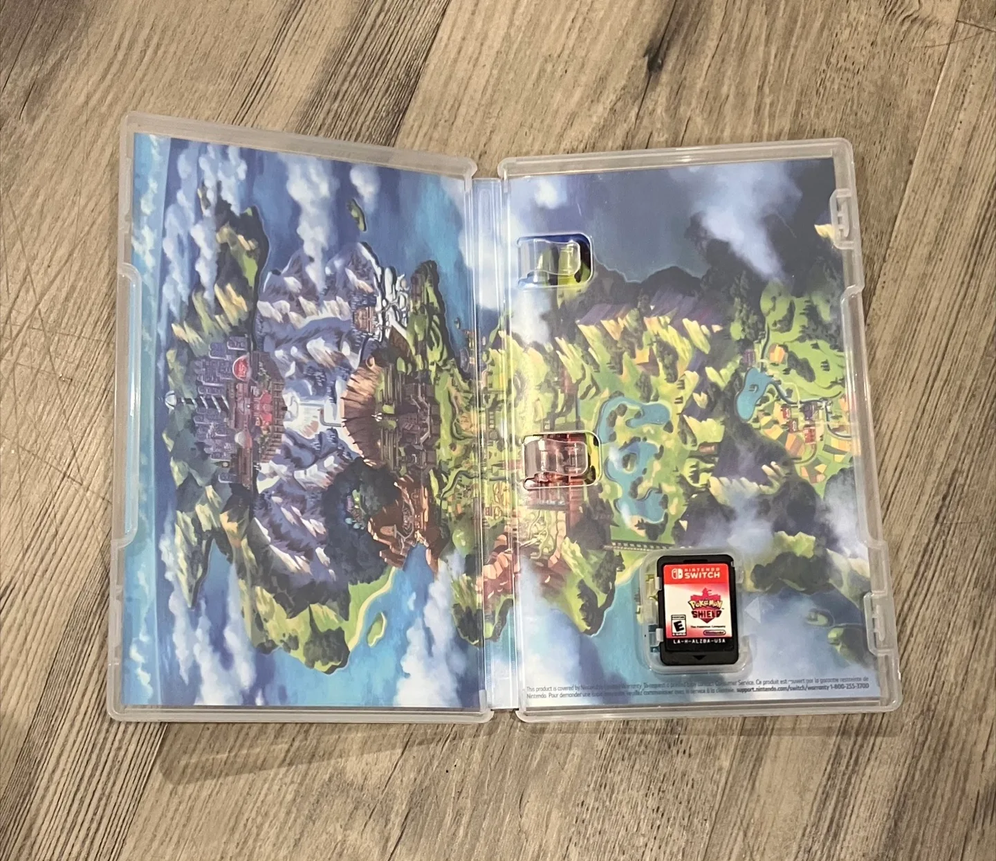 Pokémon Shield Nintendo Switch Game image indicator(3)