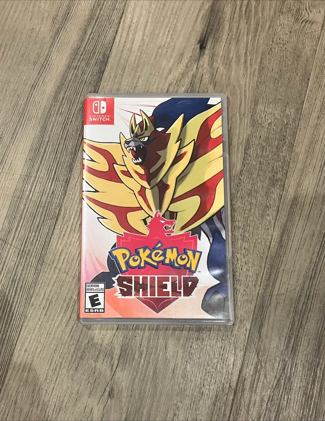 Pokémon Shield Nintendo Switch Game thumbnail