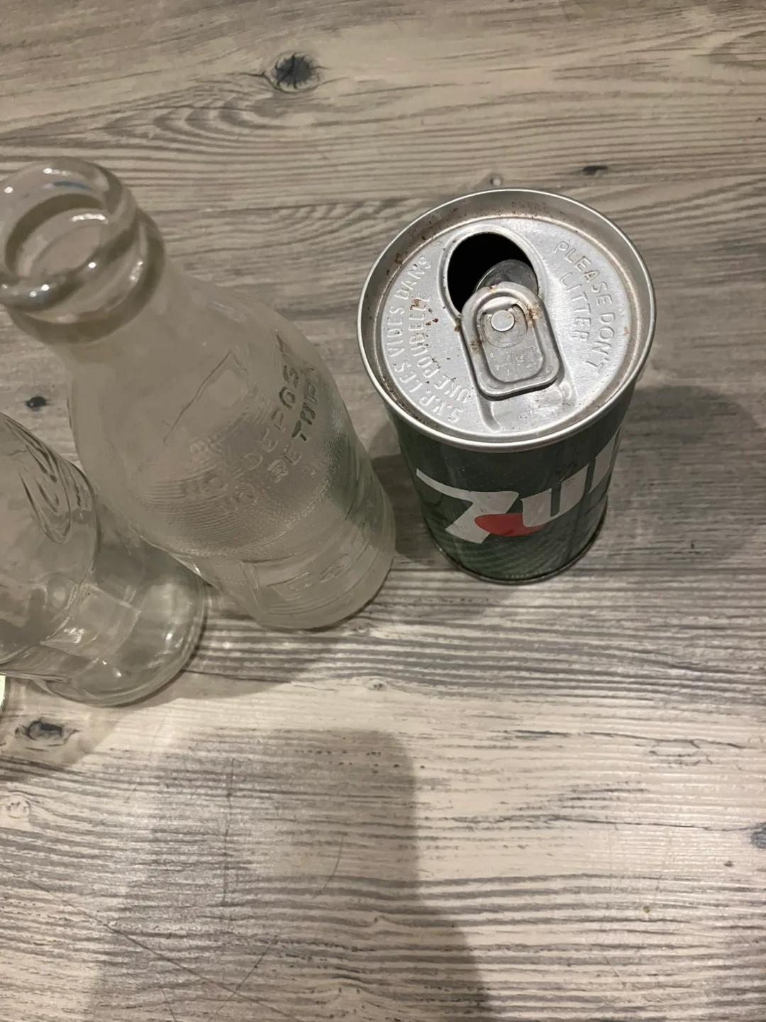 Vintage Coca Cola Cola and Fanta Bottles and 7 Up Can image indicator(4)