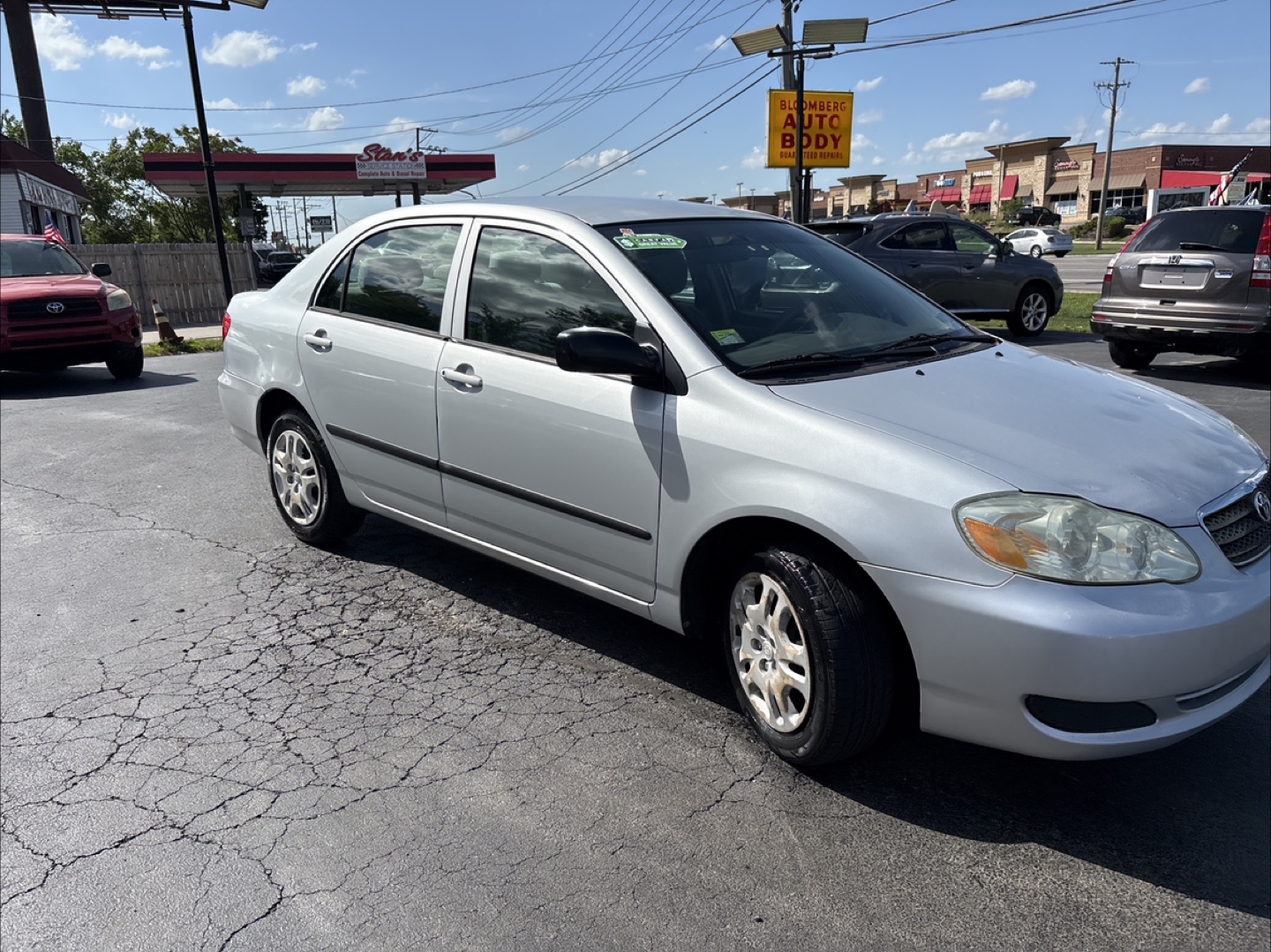 Toyota Corolla Sedan - Silver - photo 2