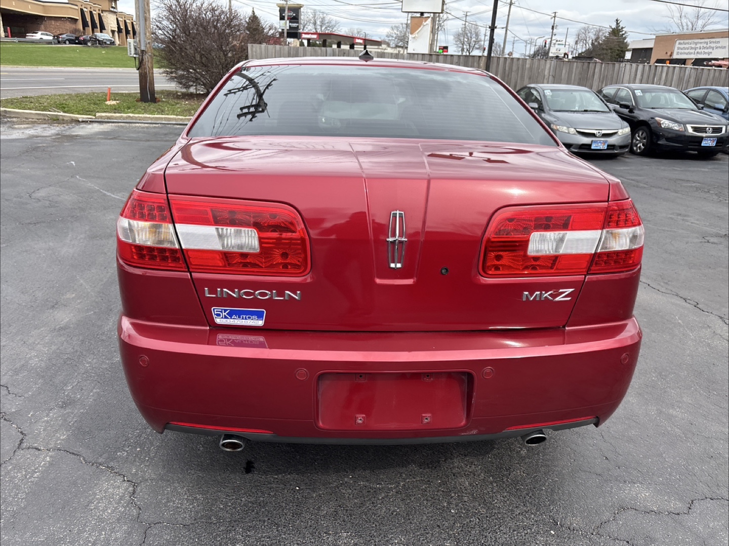 Red Lincoln MKZ Sedan - photo 3