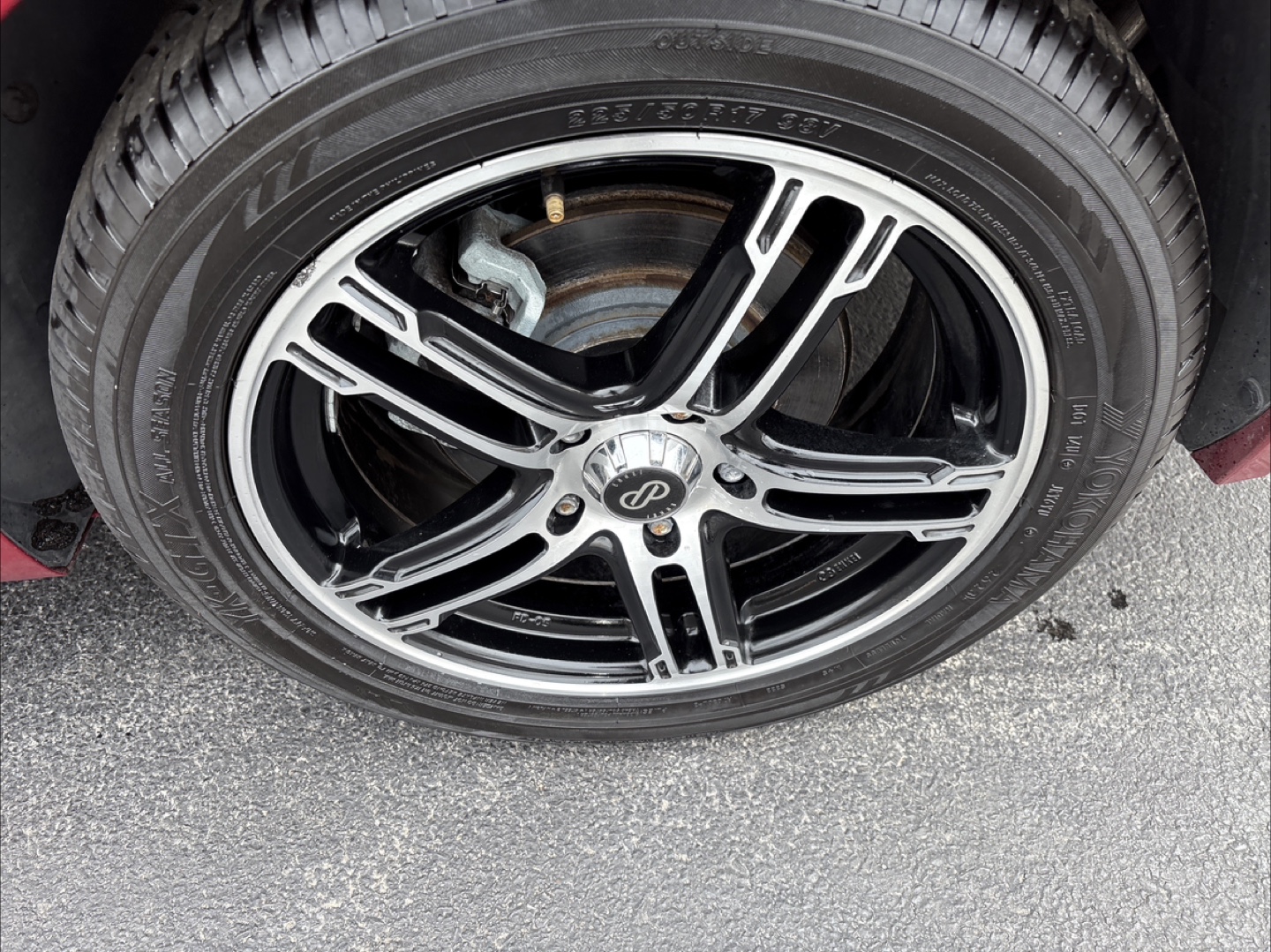 Red Lincoln MKZ Sedan - photo 5