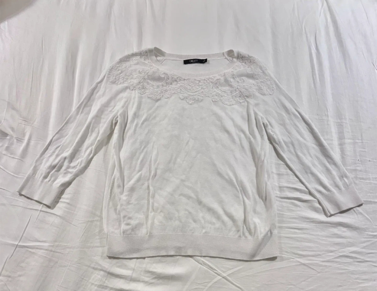 G2000 White Long Sleeve with Lace Detail thumbnail