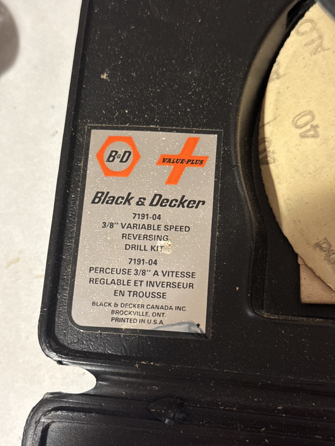 Black & Decker 3/8" Variable Speed Drill Kit - photo 2