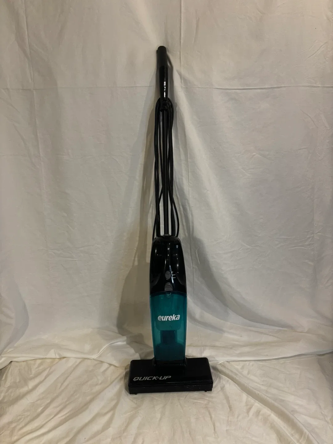 Eureka Quick-Up Corded Stick Vacuum image indicator(10)