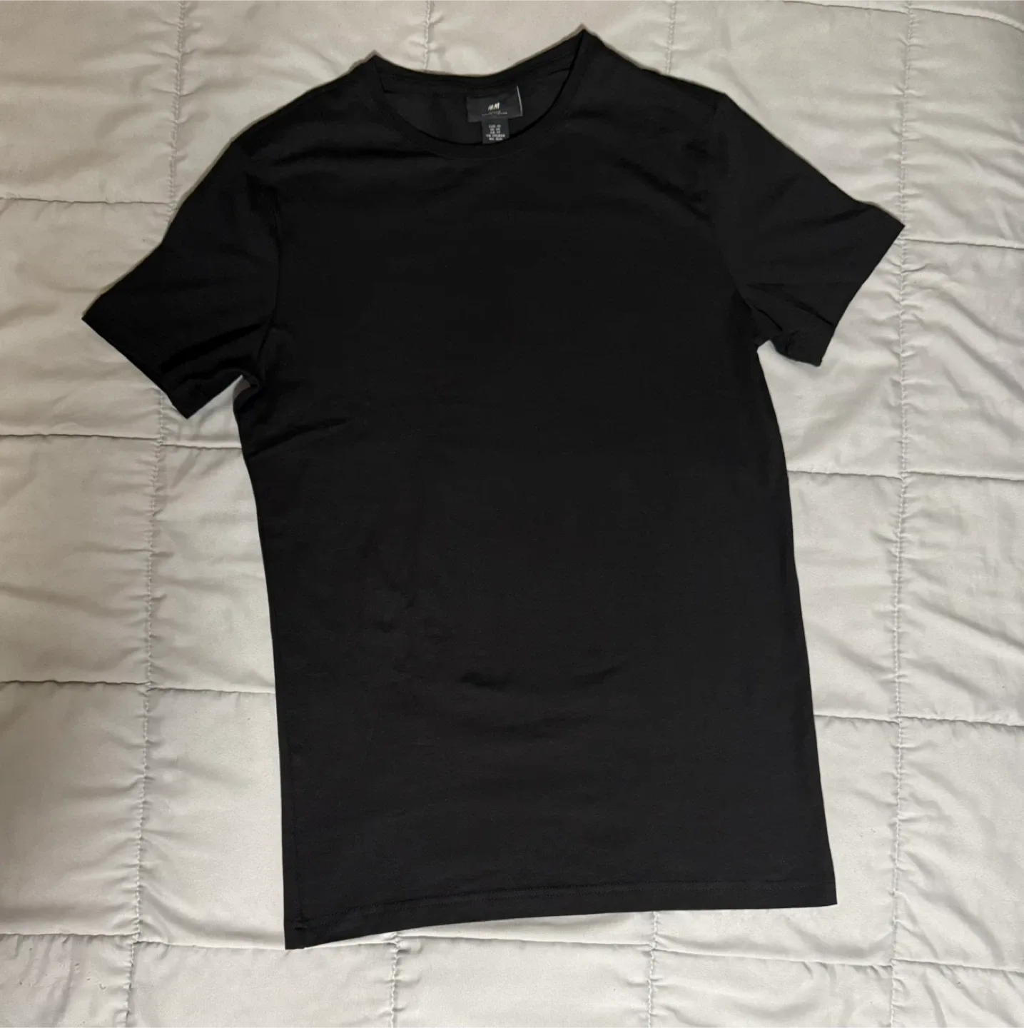 H&M Basic Black T-Shirt – Extra Small $20.00 thumbnail