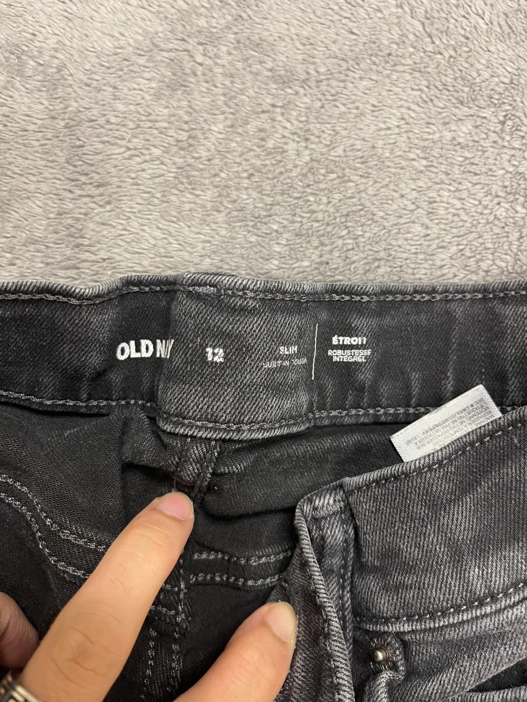 Old Navy Slim Black Jeans - Size 12 image indicator(2)