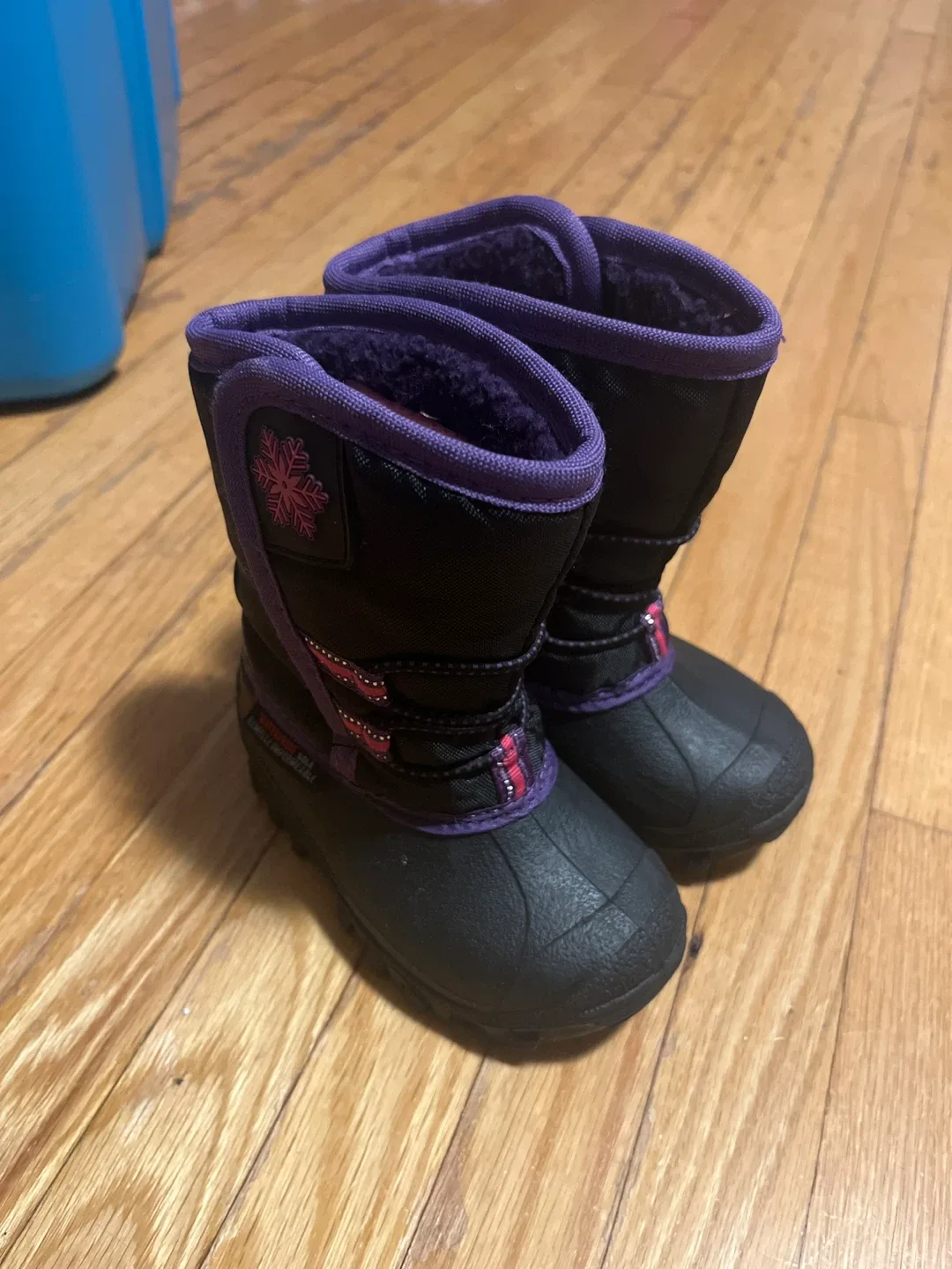Girls' Winter Boots - Size 6C thumbnail