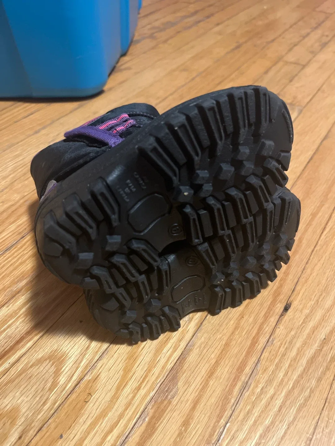 Girls' Winter Boots - Size 6C image indicator(2)