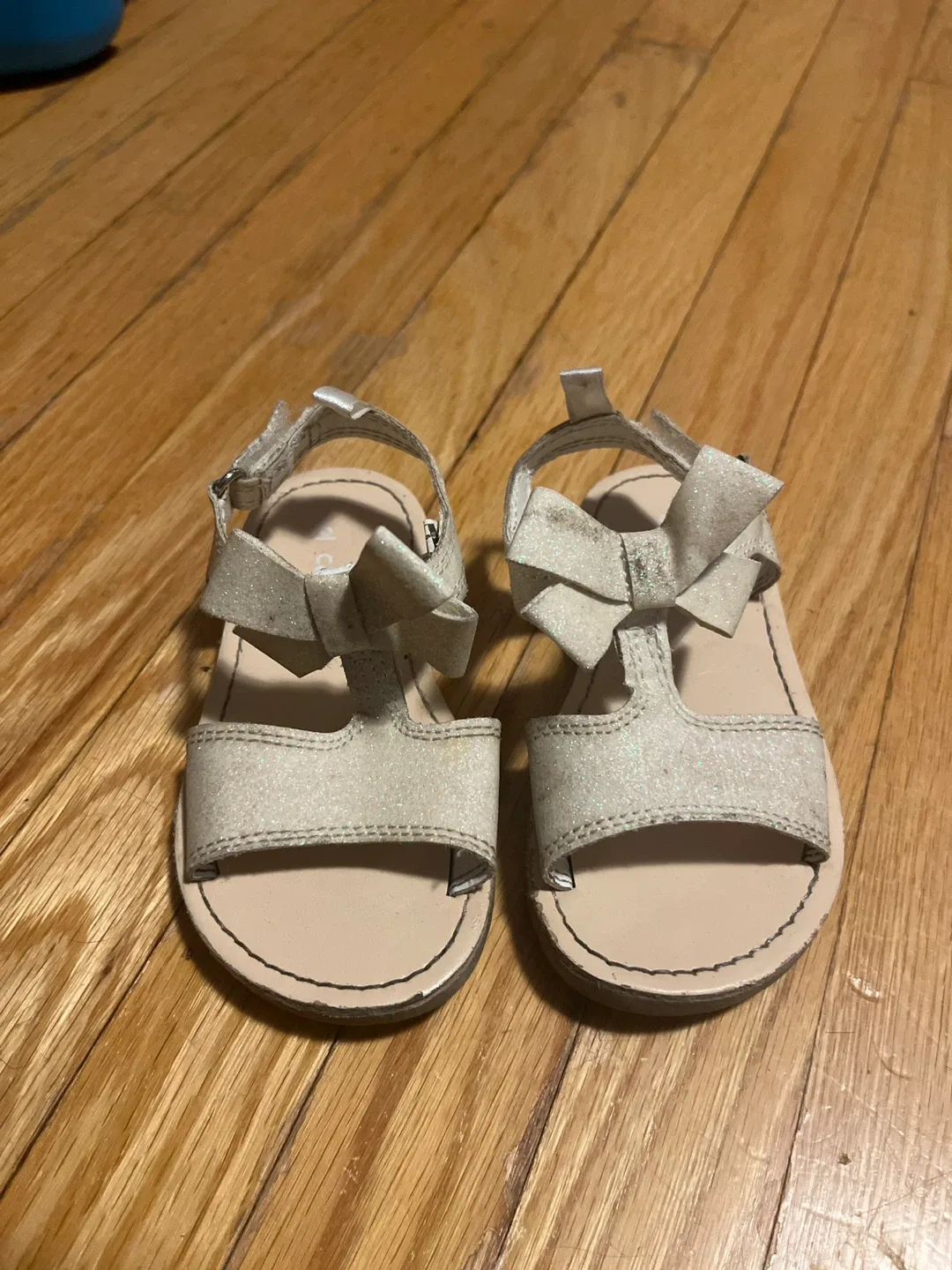 Sparkly Bow Sandals - Size 6 #freecycle thumbnail
