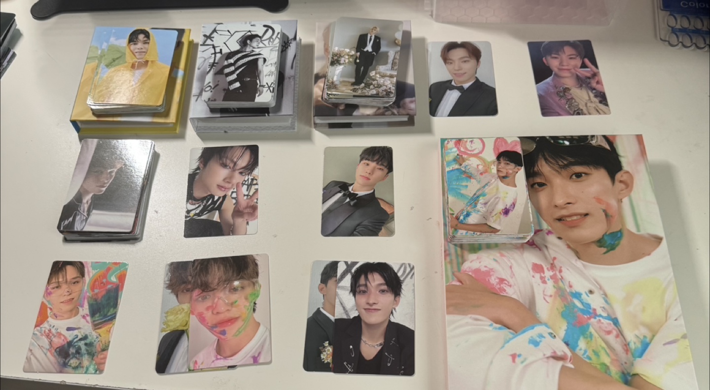 Kpop photocards