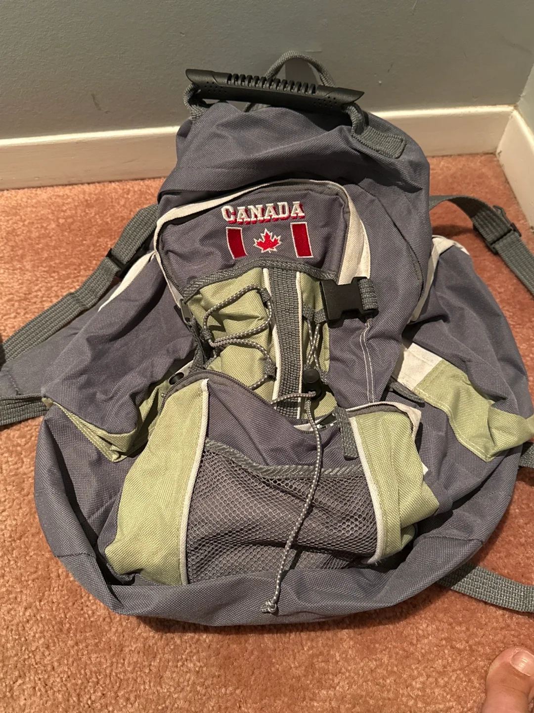 Canada Backpack - Grey and Green