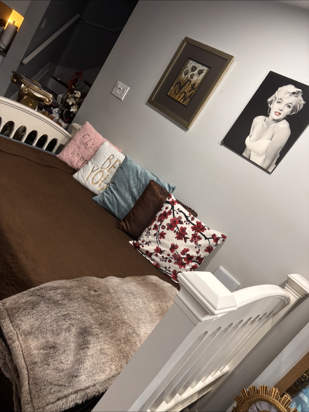 Solid wood Twin bed with Mattress - photo 5