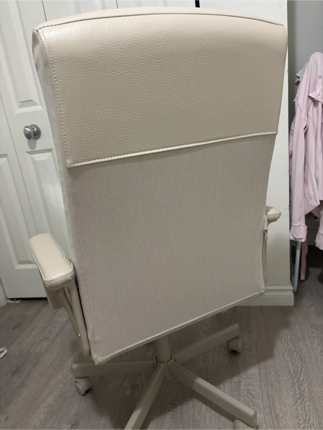 IKEA Millberget Swivel Chair - Murum Beige - photo 5