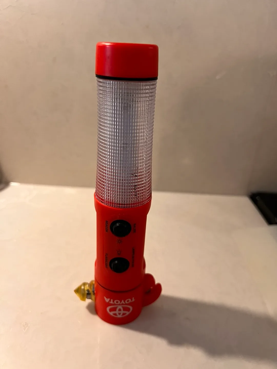 Toyota OEM Emergency Flaslight image indicator(3)